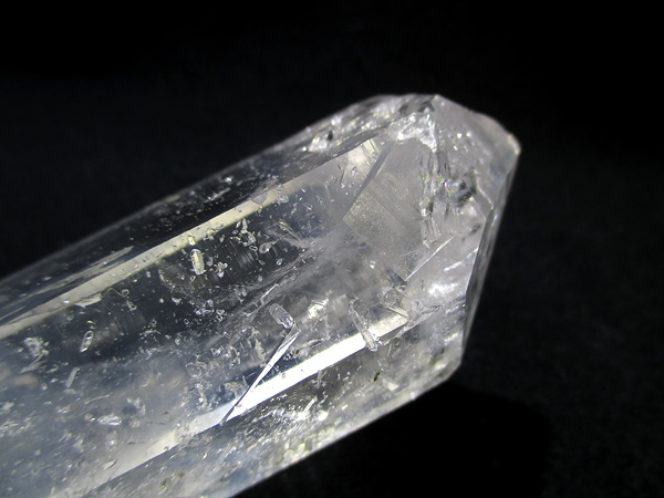 コロンビア産 パスウェイ クォーツ チタニウム 水晶 原石 チタニウムインクォーツ（パスウェイクォーツ）原石 コロンビア