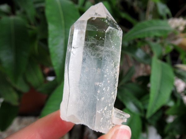 チタニウムインクォーツ（パスウェイクォーツ）原石 コロンビア産 水晶