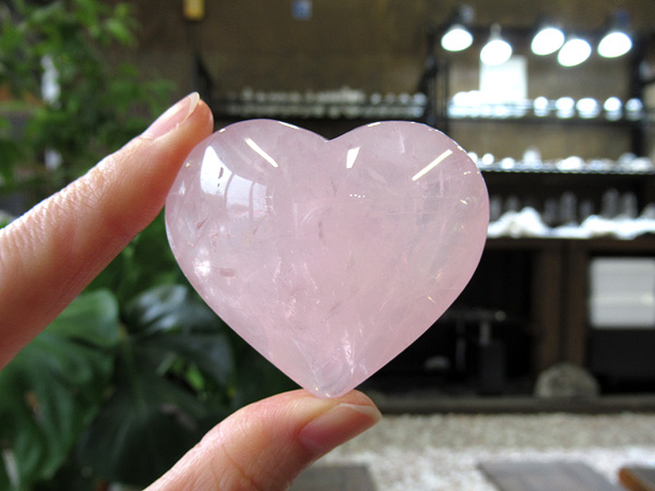 ローズクオーツ　マダガスカル　ハート ローズクォーツ ハート マダガスカル産 | 天然石専門店【鬮石】