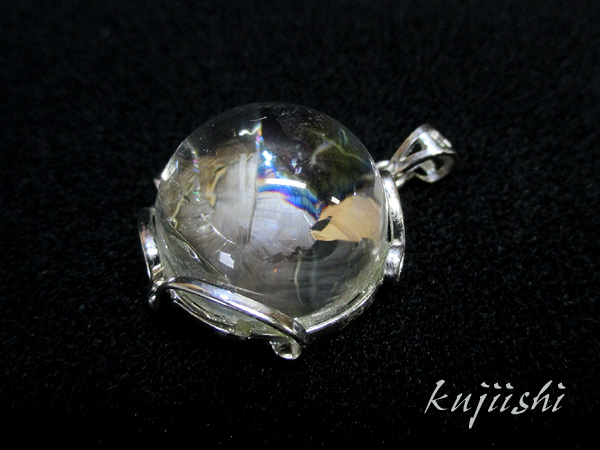 高品質】 天然水晶 レインボー（虹入り）クォーツ ペンダントトップ