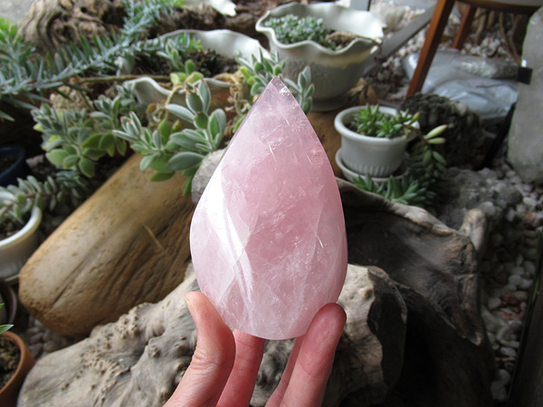 ローズクォーツ ポイント 紅水晶 | 天然石専門店 【鬮石】