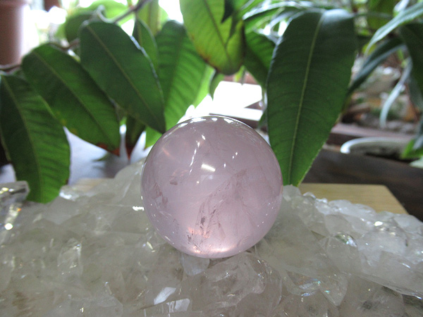 スターローズクォーツ 丸玉 ポリッシュ 紅水晶 マダガスカル産