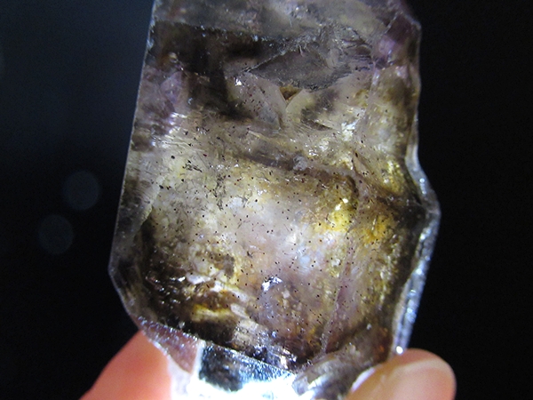 ザンビア産 アメジストエレスチャル原石