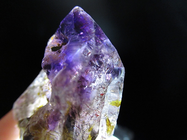 ザンビア産 アメジストエレスチャル原石