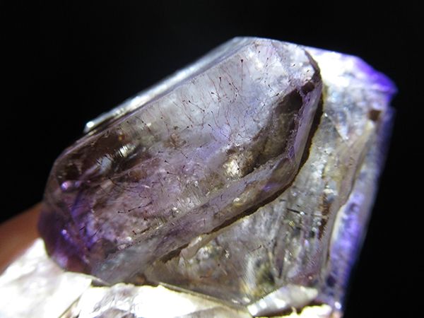 ザンビア産 アメジストエレスチャル原石