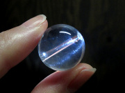 ブルースタークォーツ丸玉　約18mm　ブレスレット用　天然水晶 穴あきビーズ　【鬮石】