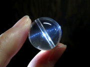 ブルースタークォーツ丸玉　約18mm　ブレスレット用　天然水晶 穴あきビーズ　【鬮石】