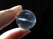 ブルースタークォーツ丸玉　約18mm　ブレスレット用　天然水晶 穴あきビーズ　【鬮石】
