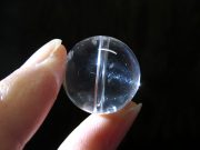 ブルースタークォーツ丸玉　約18mm　ブレスレット用　天然水晶 穴あきビーズ　【鬮石】