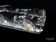 クォーツインクォーツ 貫入水晶 ポイント 天然石専門店【鬮石】