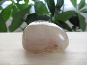 天地創造✧　アンフィボールインクォーツ　タンブル　原石　ガーデンクォーツ　ルチル ホワイトピンク☆ アンフィボールインクォーツs533 天然石 Funky