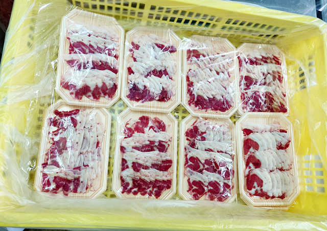 脈ツボ製造シーン