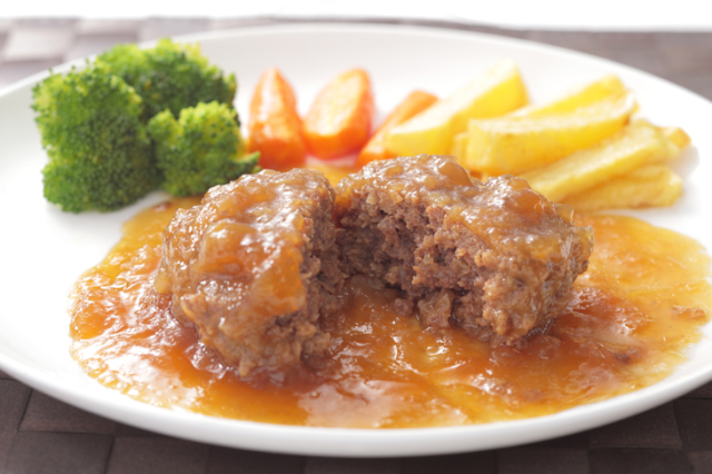 鯨ハンバーグ和風おろしカット