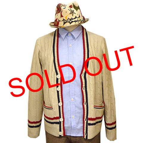 ケーブル編みチルデンニットカーディガン　売り切れ