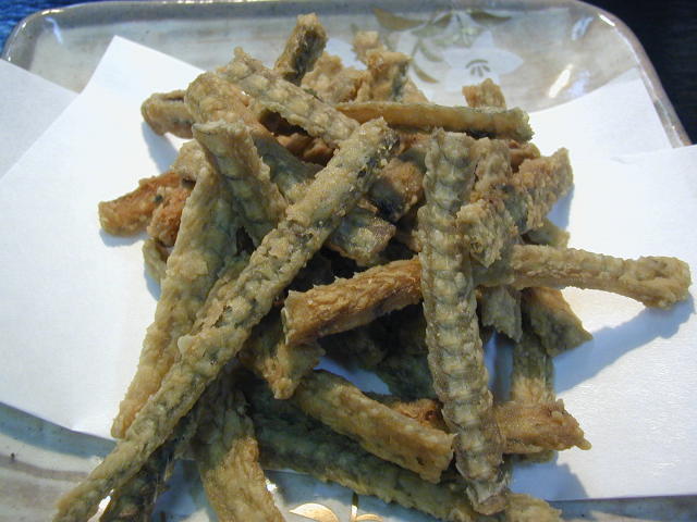 うなぎの骨のカリカリ揚げ