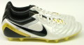 ナイキ サッカースパイク ティエンポ スーパーリゲラ ３ HGE AF　555303 【定価の半額！】