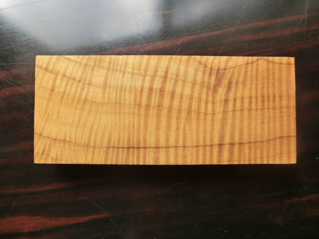 【特上杢】チーク 虎杢　３０mm X ８０mm X １９８mm　