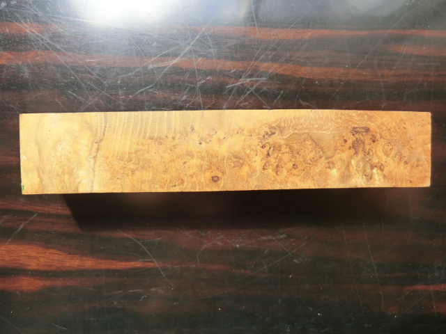 【極上杢】チーク 鳥眼杢　３０mm X ３０mm X ２００mm　