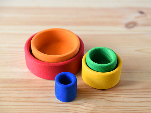 グリムス コップかさねレインボー Grimms 木のおもちゃと子供椅子のお店 Kurabokko グリムス コップかさねレインボー Grimms 木のおもちゃと子供椅子のお店 Kurabokko