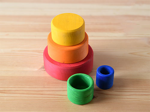 グリムス コップかさねレインボー Grimms 木のおもちゃと子供椅子のお店 Kurabokko グリムス コップかさねレインボー Grimms 木のおもちゃと子供椅子のお店 Kurabokko