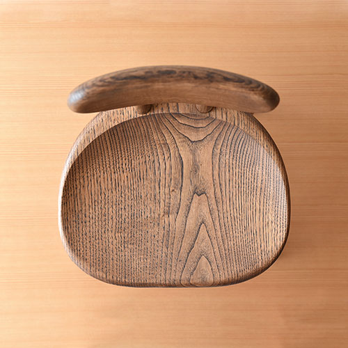 イスっこ・ブラウン 蛍木工｜木のおもちゃ KURABOKKO