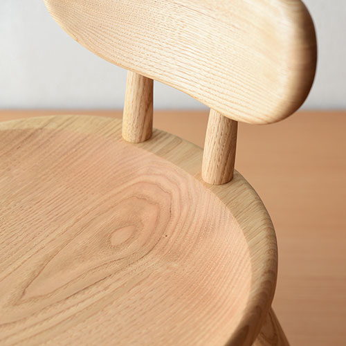 子供椅子 イスっこ・ナチュラル 蛍木工｜木のおもちゃ KURABOKKO