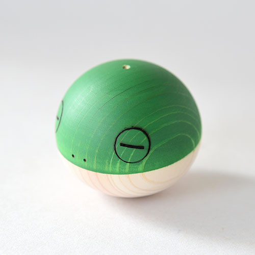 おきあがり福カエル【おきあがりこぼし】 隈本コマ｜木のおもちゃ