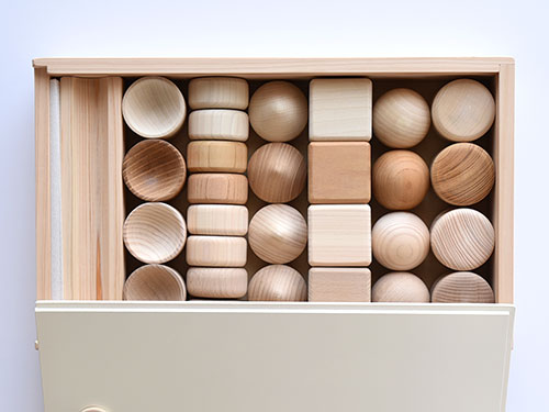 maruつみき 隈本コマ｜木のおもちゃ KURABOKKO