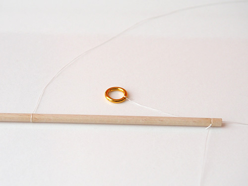 木製モビール 宙を泳ぐ魚(エンゼルフィッシュ) おとぎ屋｜木のおもちゃ