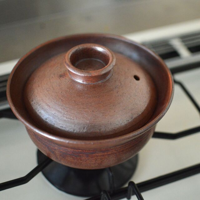 小川佳子さんの「賢い土鍋」は美しさはもちろん機能性が抜群です