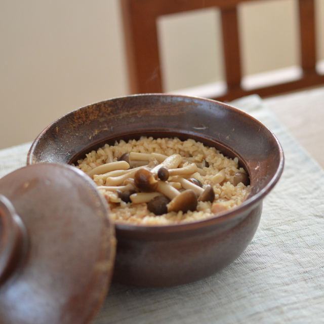 小川佳子さんの「賢い土鍋」は見た目の美しさはもちろん、機能性抜群