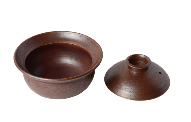 小川佳子さんの「賢い土鍋」は美しさはもちろん機能性が抜群です