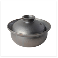 小川佳子さんの土鍋