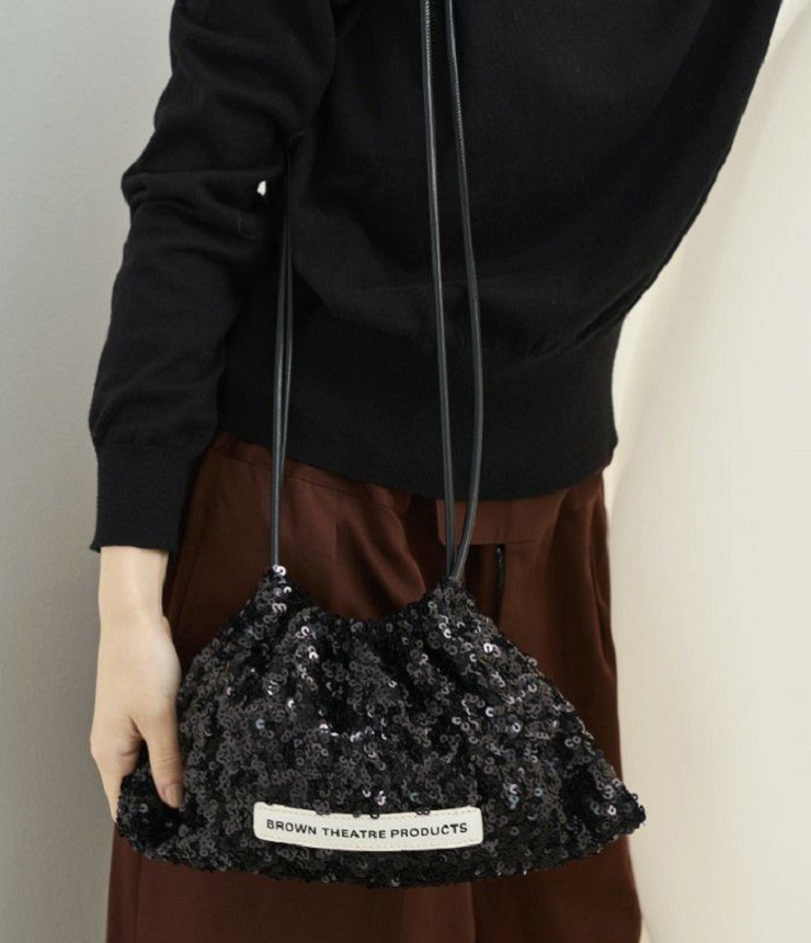 THEATRE PRODUCTS　スパンコール ショルダー ポシェット SEQUINS SHOULDER POCHETTE（ブラック）BL240332