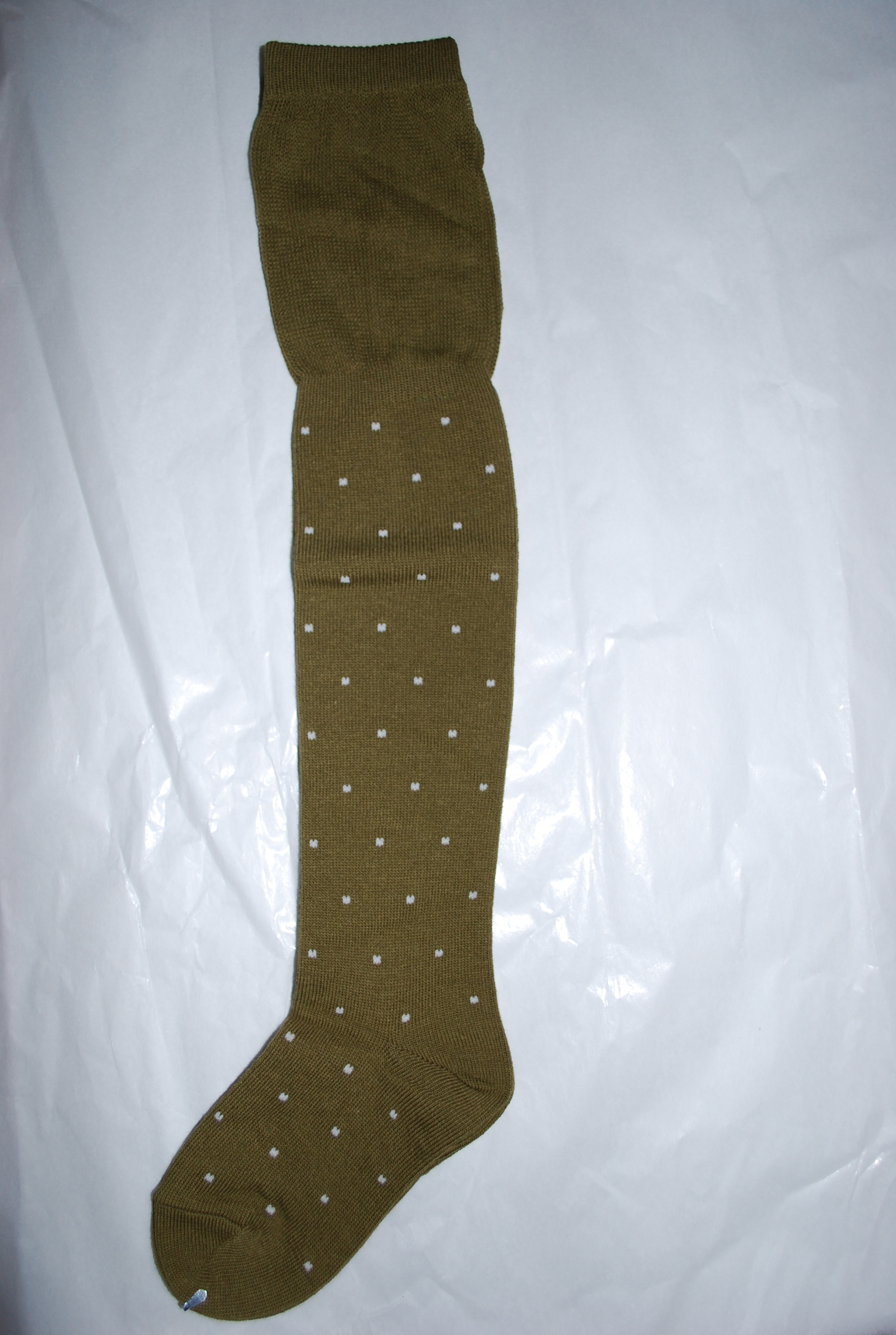 【80％OFF 】swap meet　水玉ニーハイソックス　カーキ（9～11センチ）