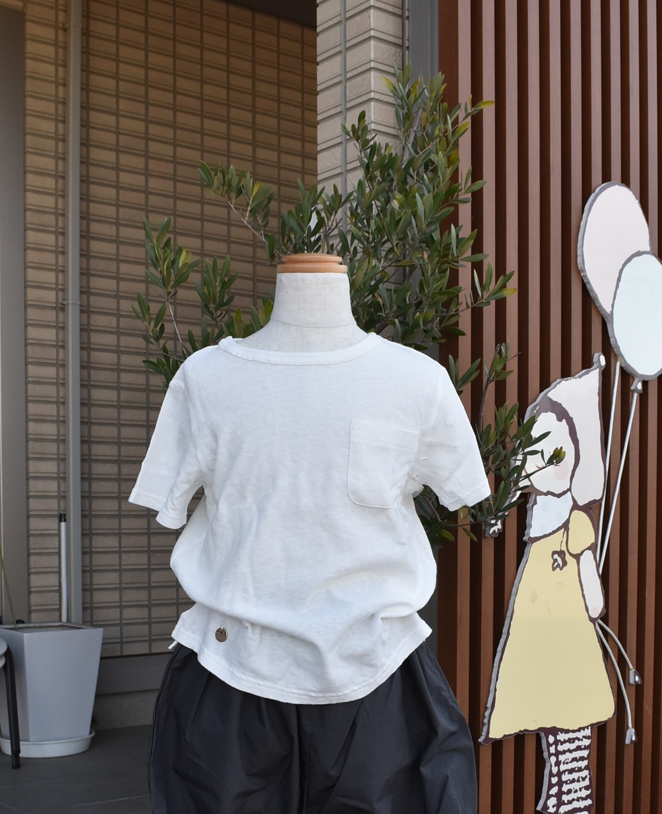 【70%OFF】melt  フリルポケットTEE　ホワイト（110センチ）