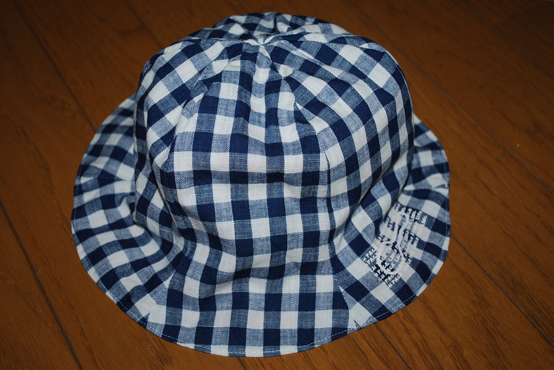 【80%OFF】LUNCH PACK　リバーシブルチューリップハット（42～44センチ）