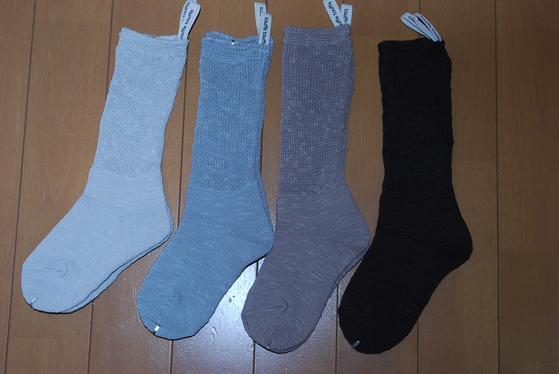 ～SALE～　touffe　テープ付きくしゅくしゅソックス（12～16センチ）