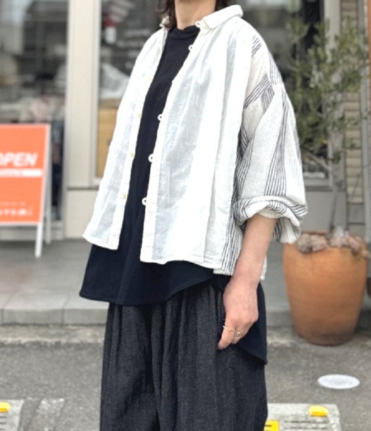 ESTROISLOSE　コットンガーゼ ストライプ刺繍 ブラウス（アイボリー）EB26124