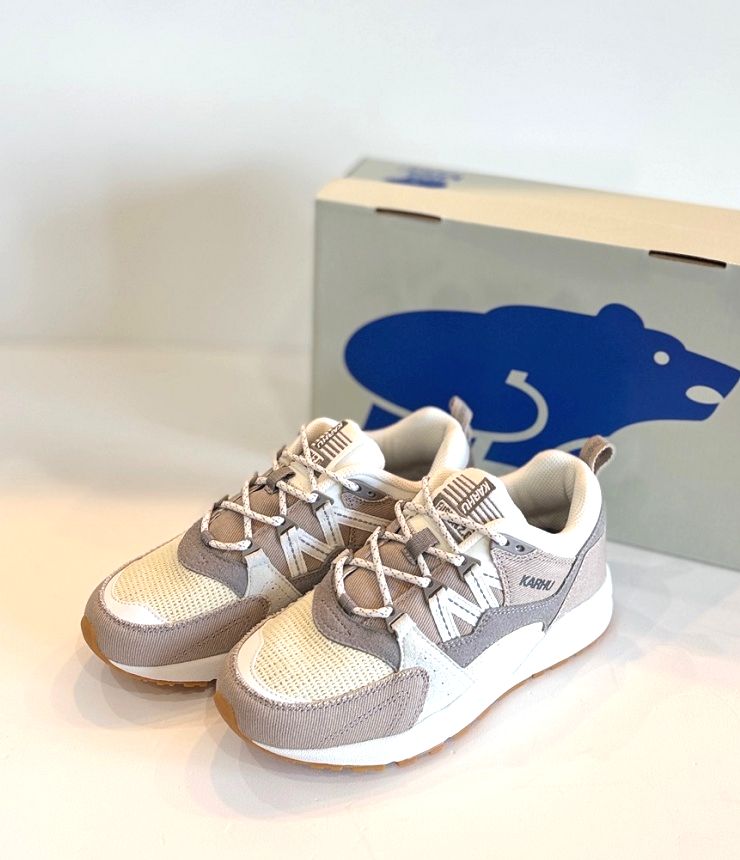 KARHU  カルフ  FUSION フュージョン 2.0（Atmosphere/Blanc de Blanc） KH804201