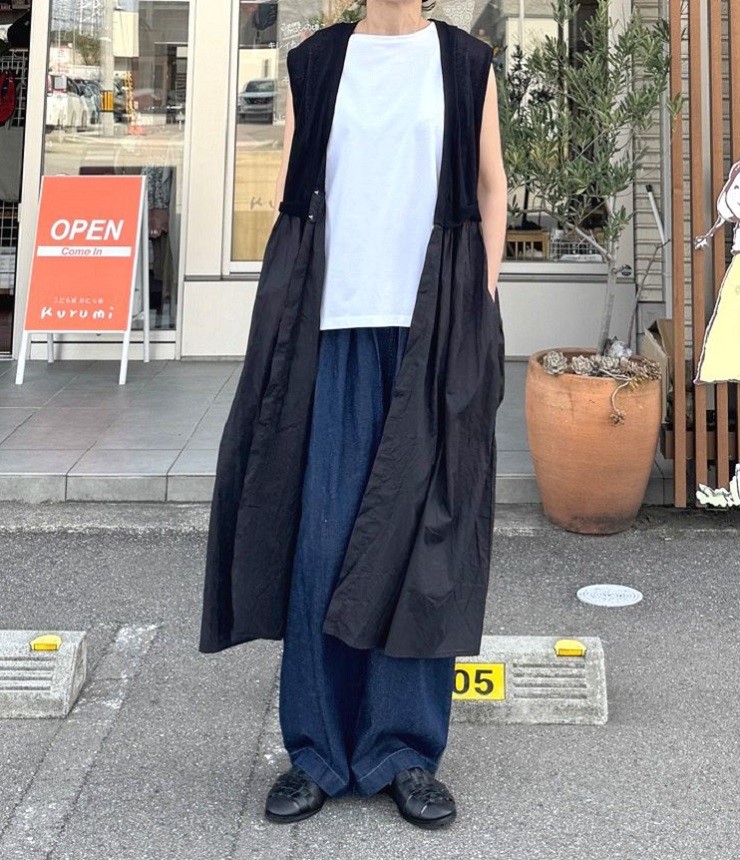 【40%OFF】mao made　ひらひらスカート付き ロングジレ（ブラック） 521130