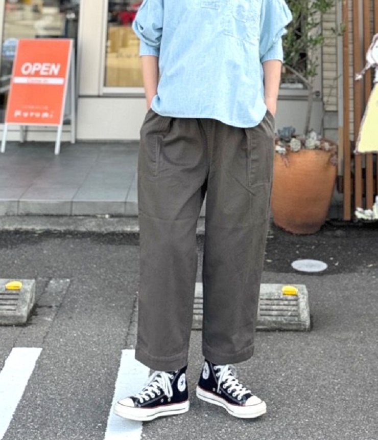 ESTROISLOSE　ヘビーツイル ワンタックパンツ（グレー）EB26318