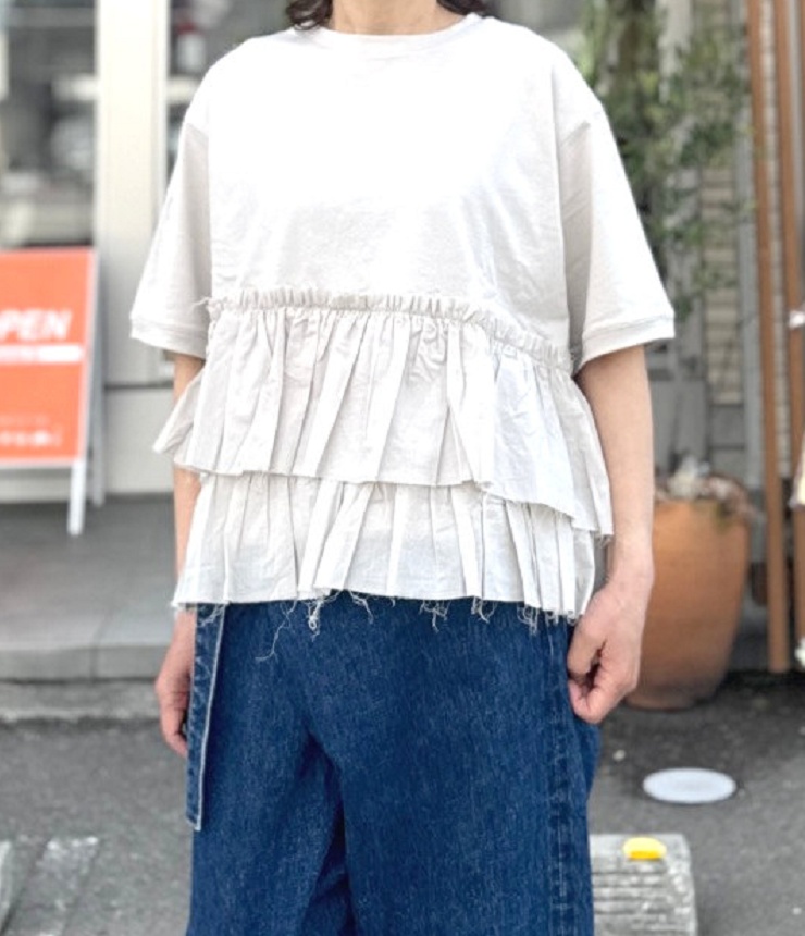 mao made　ボリュームフリル TEE（オフグレー）621208