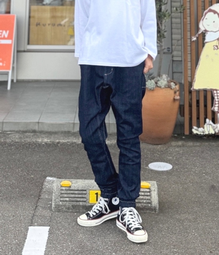OFFICIAL TEAM　カットデニム ジョガー パンツ　ネイビー（アダルト） 1226219M　#NEEDLE WORKS_OFFICIAL TEAM_NEWO #デイリーパンツ