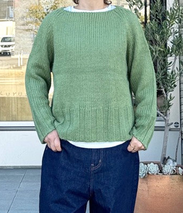【30%OFF】mao made　SIMPLE IS THE BEST III  ボートネック プルオーバー（イエローグリーン） 551128