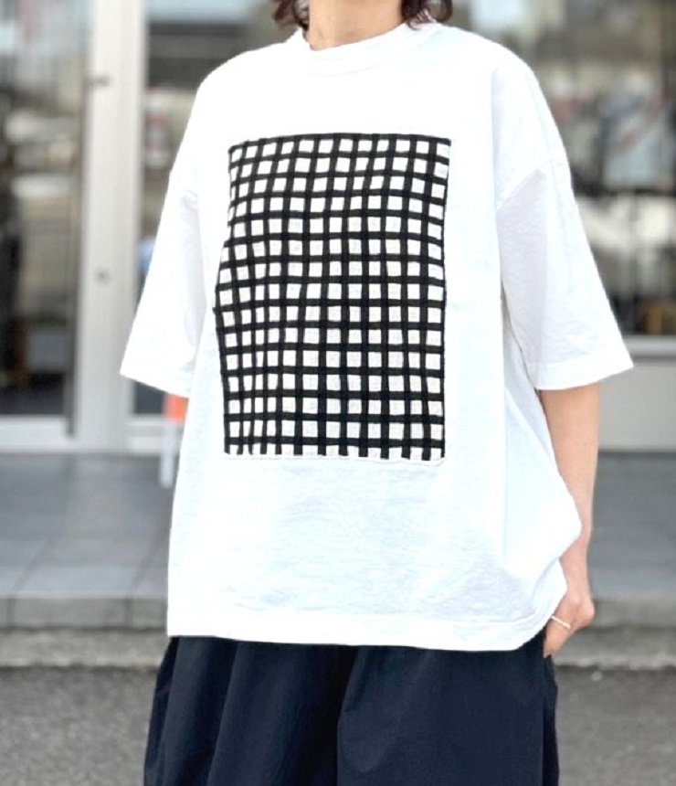 prit　17/1空紡天竺×10/1ムラ糸プリント 5分袖フレーム Tシャツ（シロ×チェック） P91638