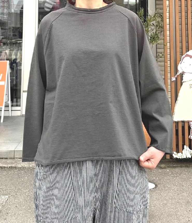 Sabbatum　PABLOジャージー ラグラン オーバーロック ヘム プルオーバー（チャコール） SA-35210