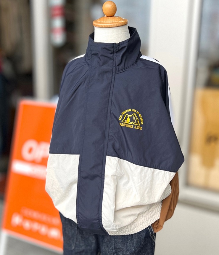 【50%OFF】OFFICIAL TEAM　トラックジャケット　ネイビー（120センチ） #NEEDLE WORKS_OFFICIAL TEAM_NEWO