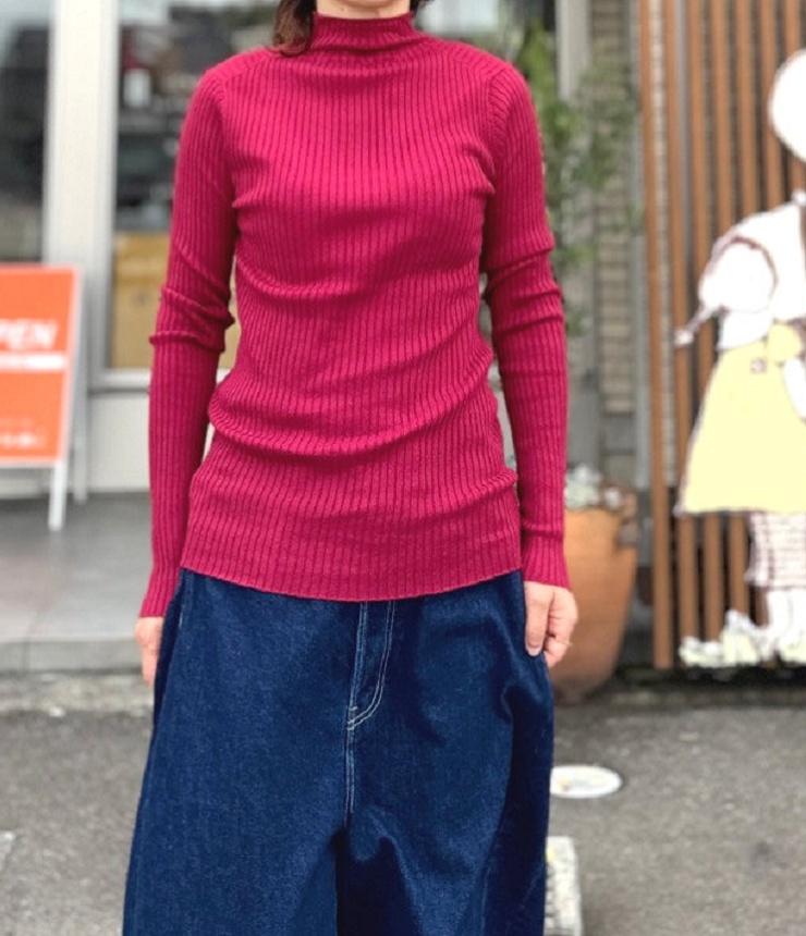 mao made　インナーにピッタリ モックネック ミドルリブ プルオーバー（ワインレッド）641103