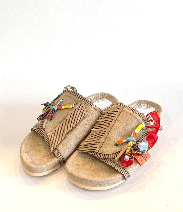 【30%OFF】REHERSALL　スカーフ フリル サンダル（ベージュ） AT-262